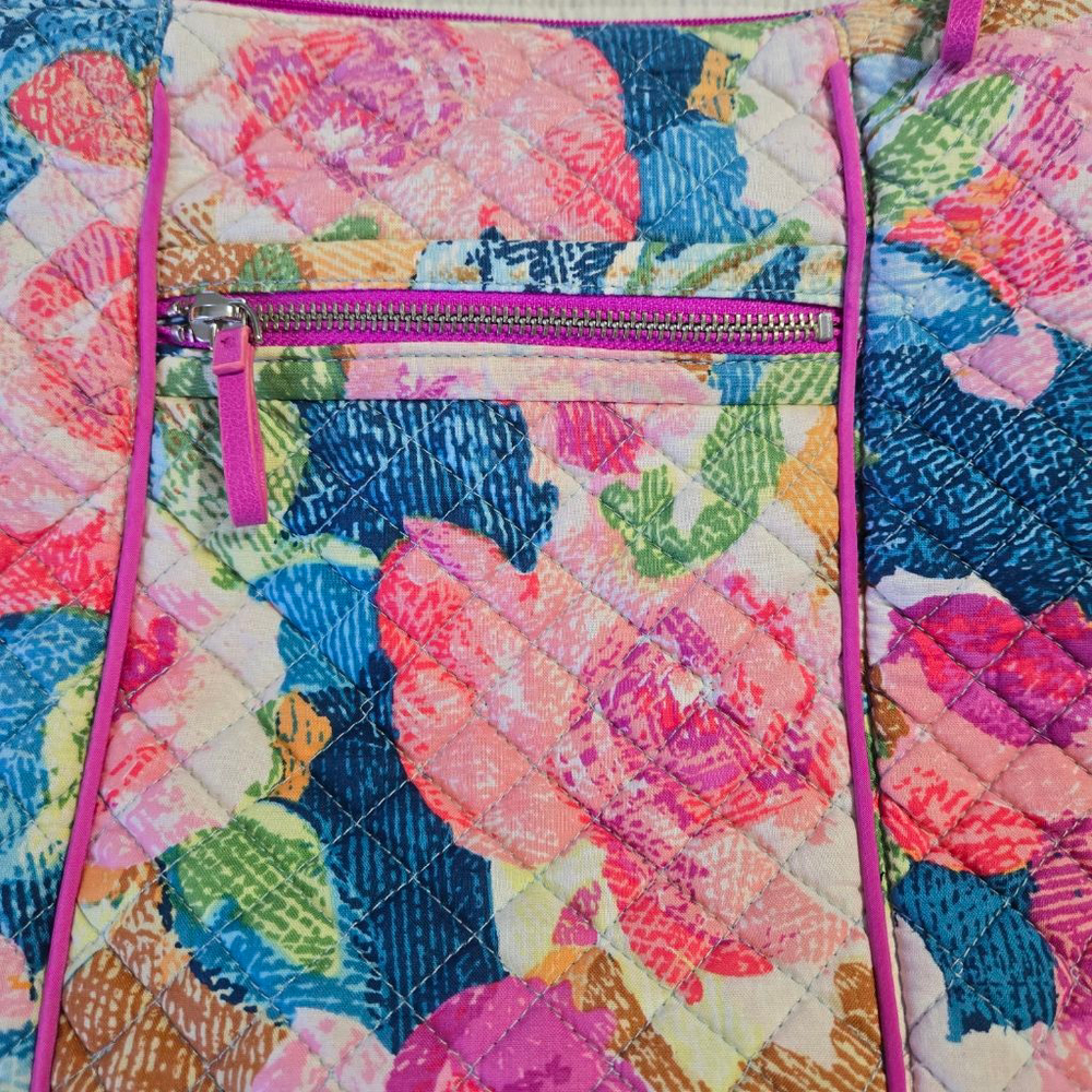 VERA BRADLEY Floral Super Bloom Hipster Crossbody Bag - Picture 3 of 13